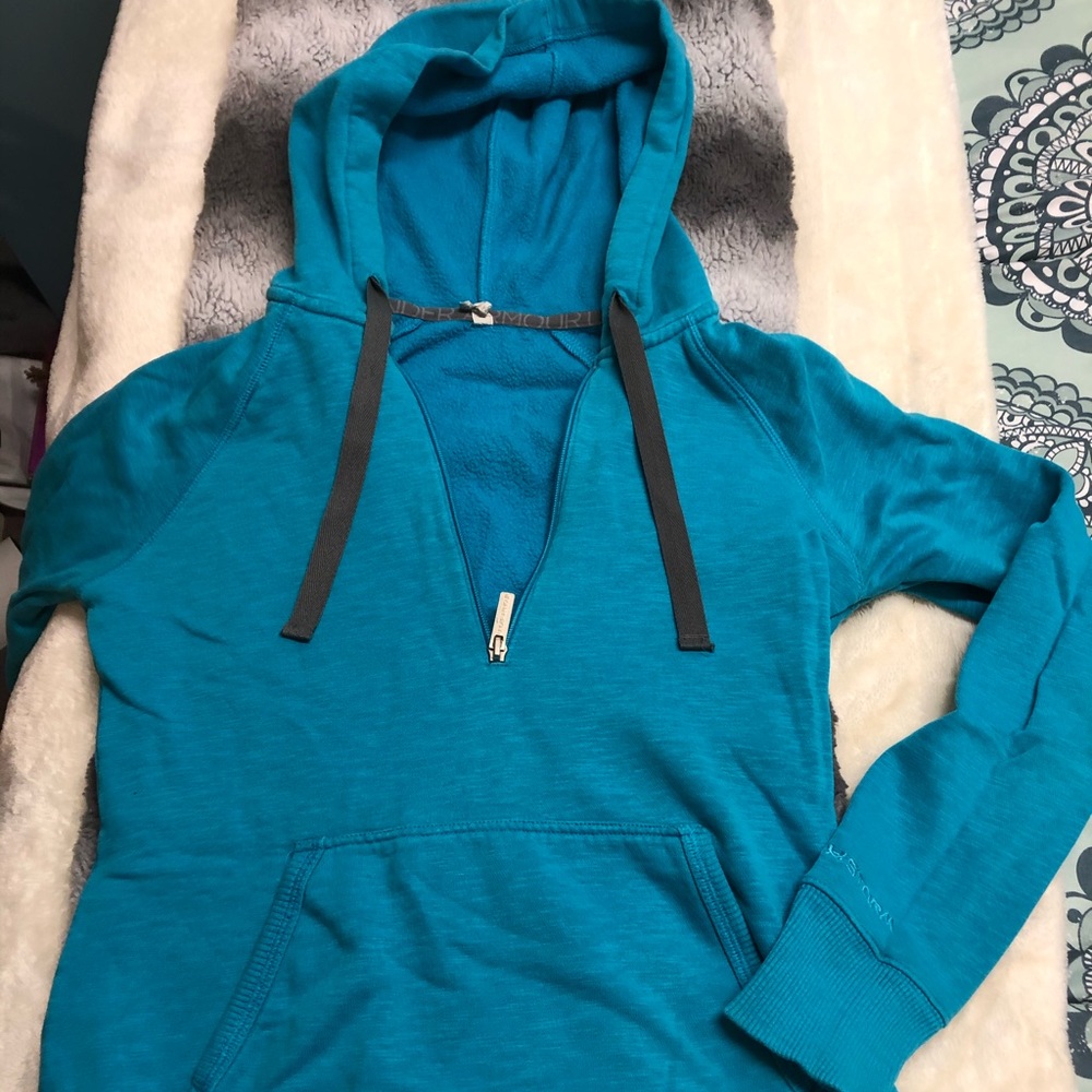 Under armor hooded sweatshirt